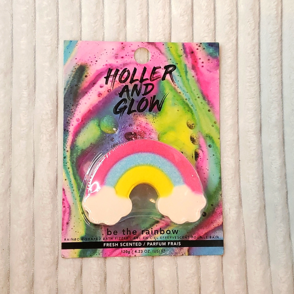 HOLLER AND GLOW Rainbow Shaped Bath Fizzer • Bath Bomb
